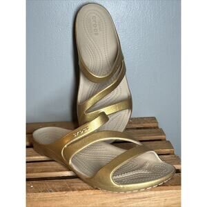Crocs Kadee II Metallic Gold Slip On Strappy Sandal Women’s Sz 8 Beachy